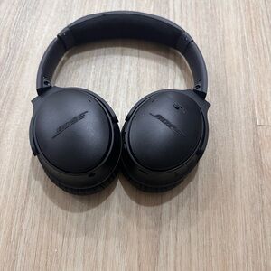 Bose QuietComfort 35 Noise Cancellation Headphones